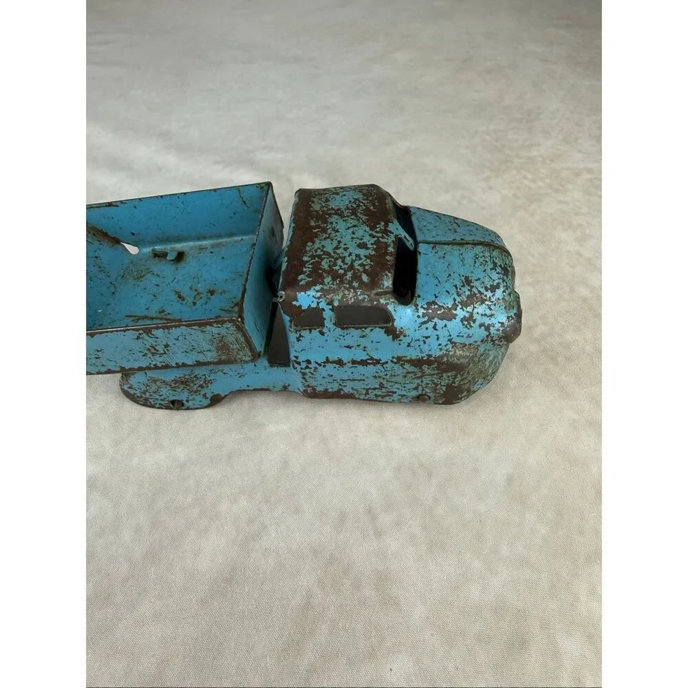 Vintage 6in Blue Wyandotte Pressed Steel Dump Truck Toy READ